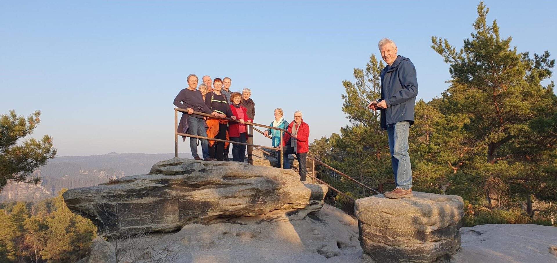 Aufbaurüstzeit 2025 – Friedensburg & Felsengrund Stiftung Aufbaurüstzeit 2025 - Friedensburg & Felsengrund Stiftung
