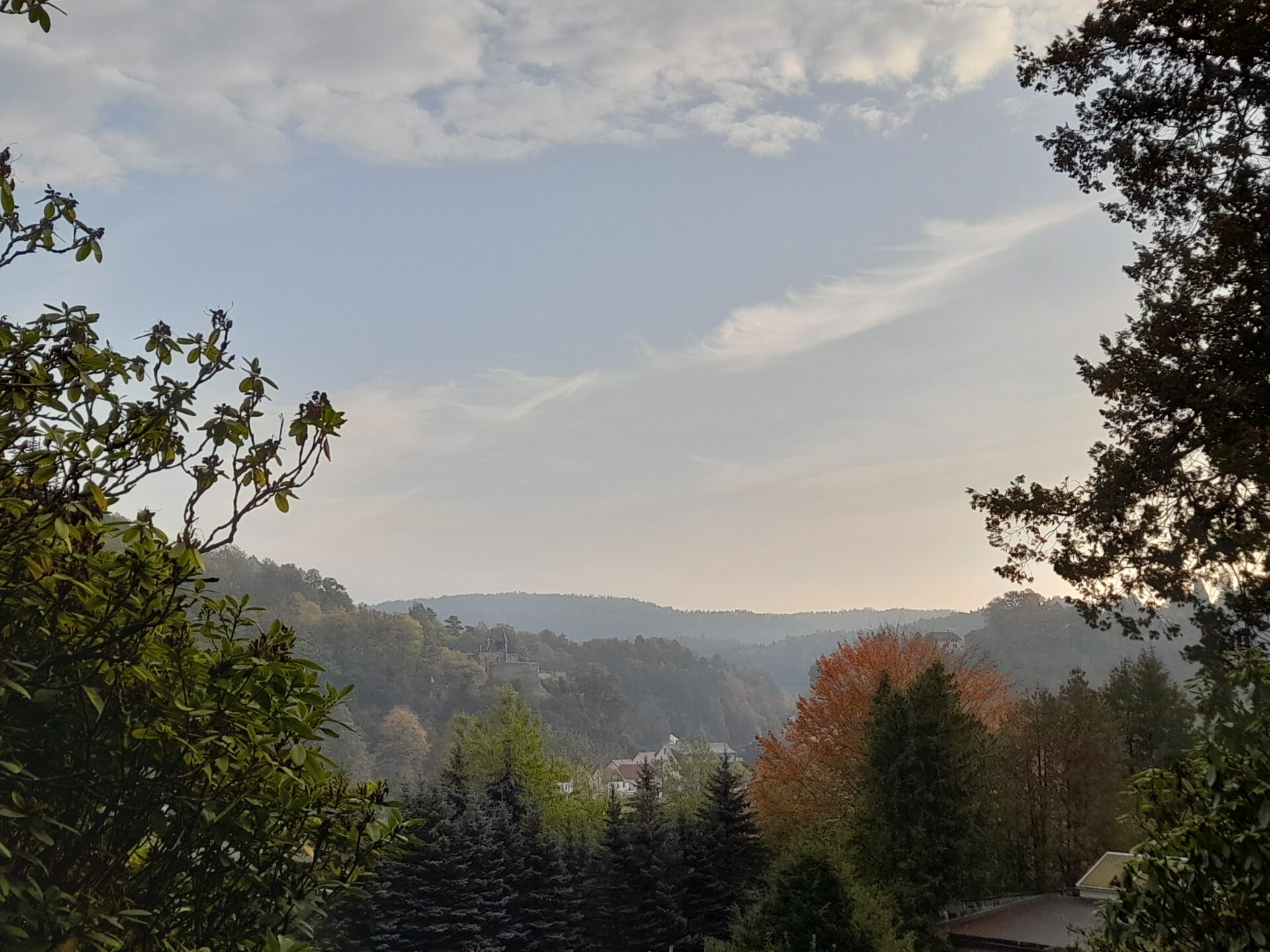 Ausblick über Kurort Rathen Friedensburg & Felsengrund Stiftung Rathen - Friedensburg